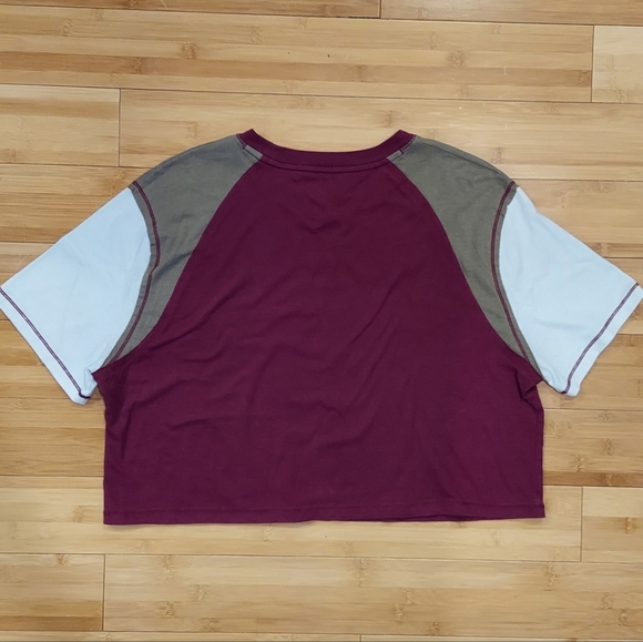 SO Colorblock Crop Top Size Medium Women's Burgundy/Maroon And White - Picture 3 of 3